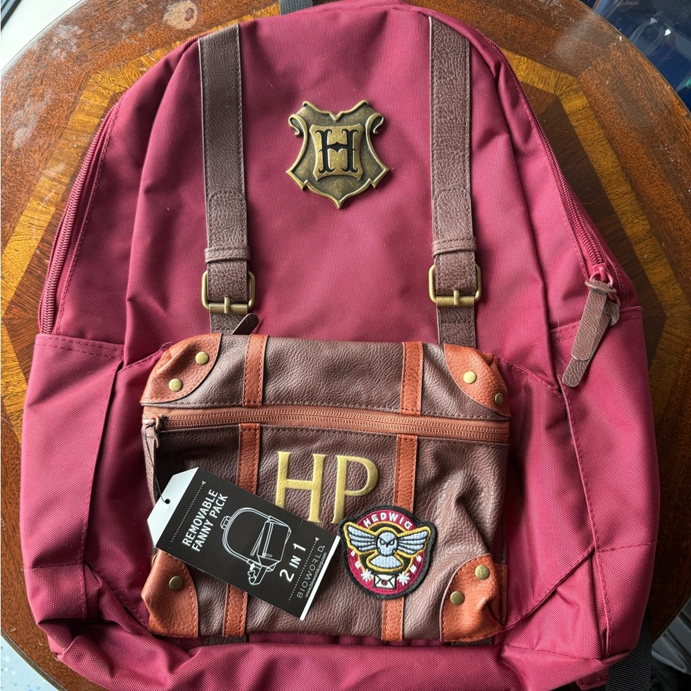Bioworld Harry Potter Hogwarts Backpack with Removeable Fanny Pack NWT